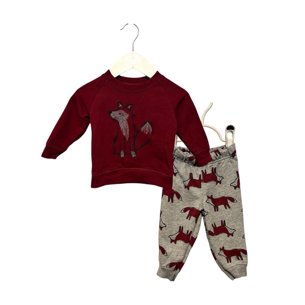 ⭐️ 5/$30 Carter’s Kids Matching Set size 6-9 Months
